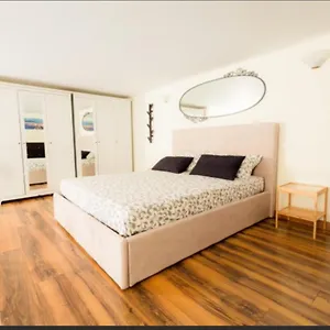 https://napolincentro-loft.hotels-amalfi.com
